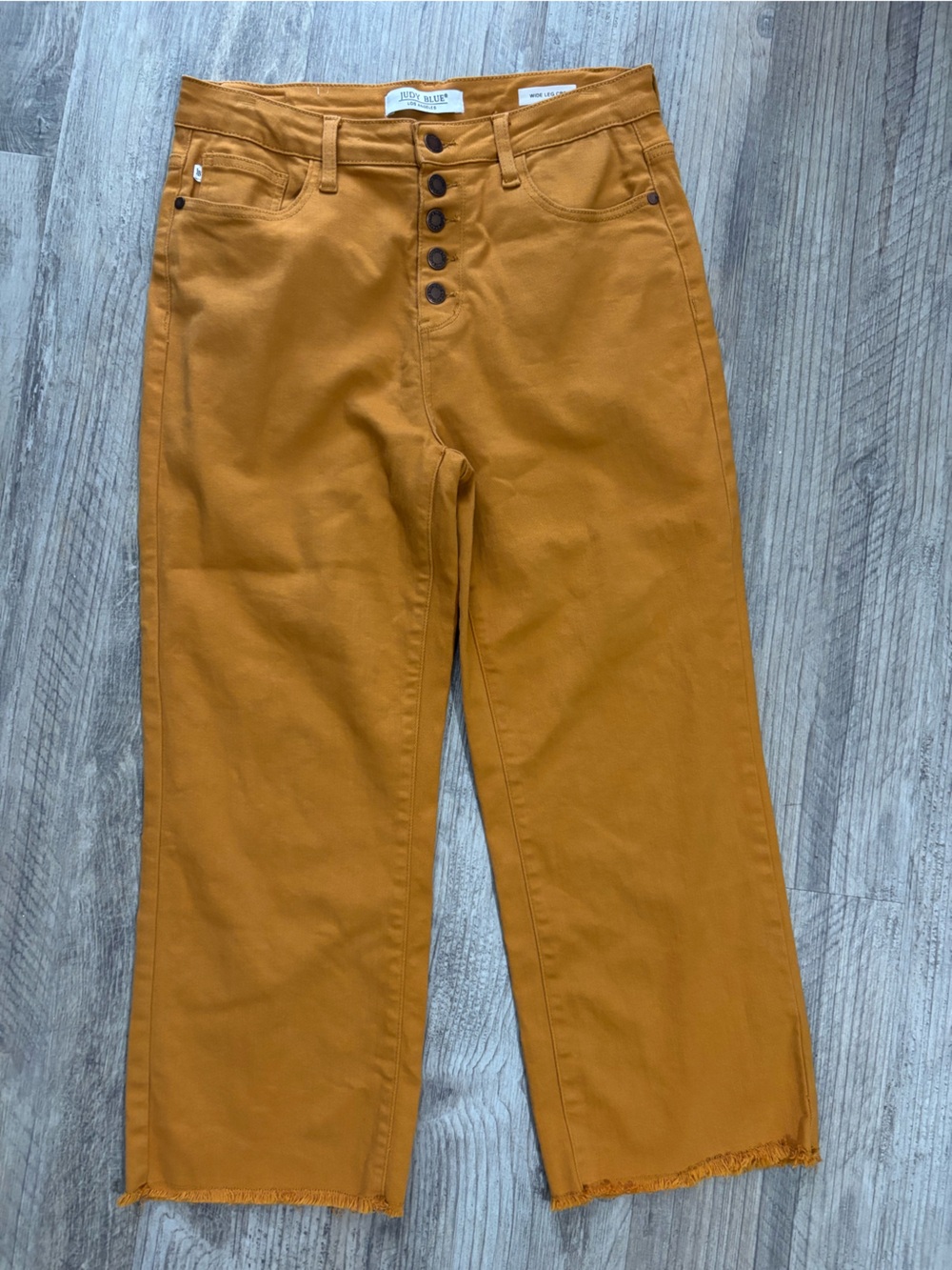 Judy Blue Button-Fly Wide Leg Crop Jeans in Mustard Yellow
